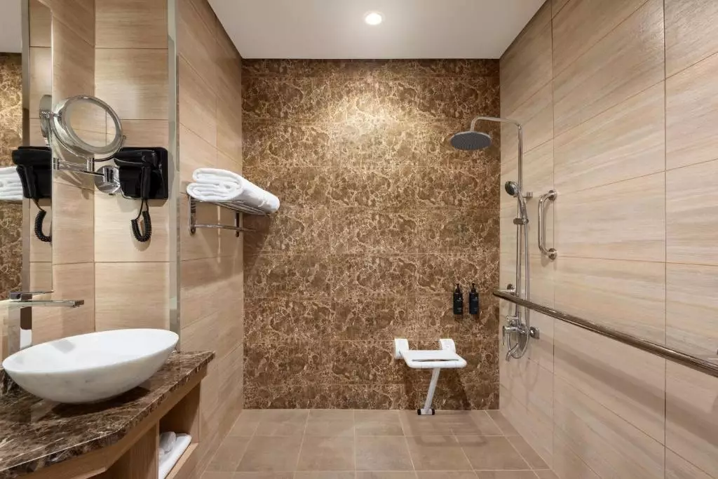 Copthorne Downtown by Millennium